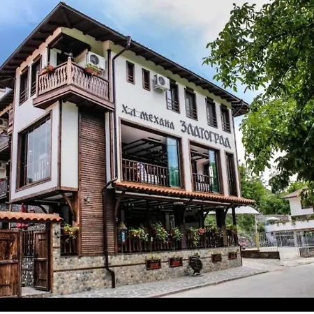 Hotel Златоград 3*