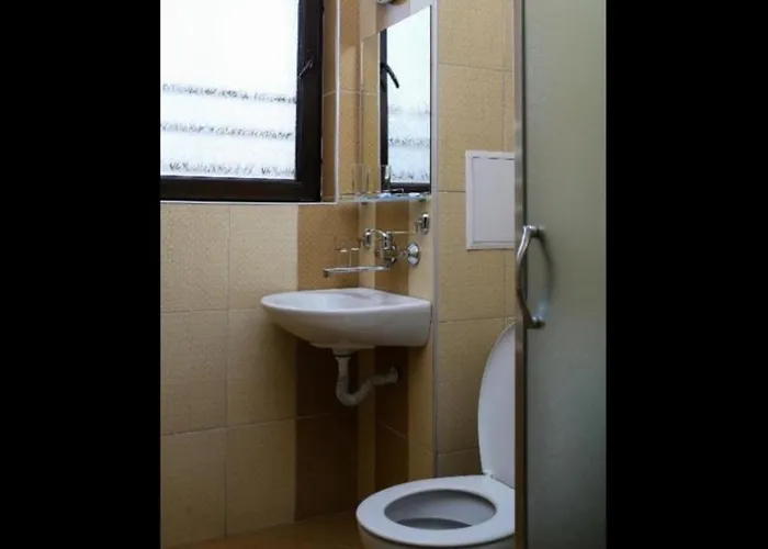 فندق Златоград